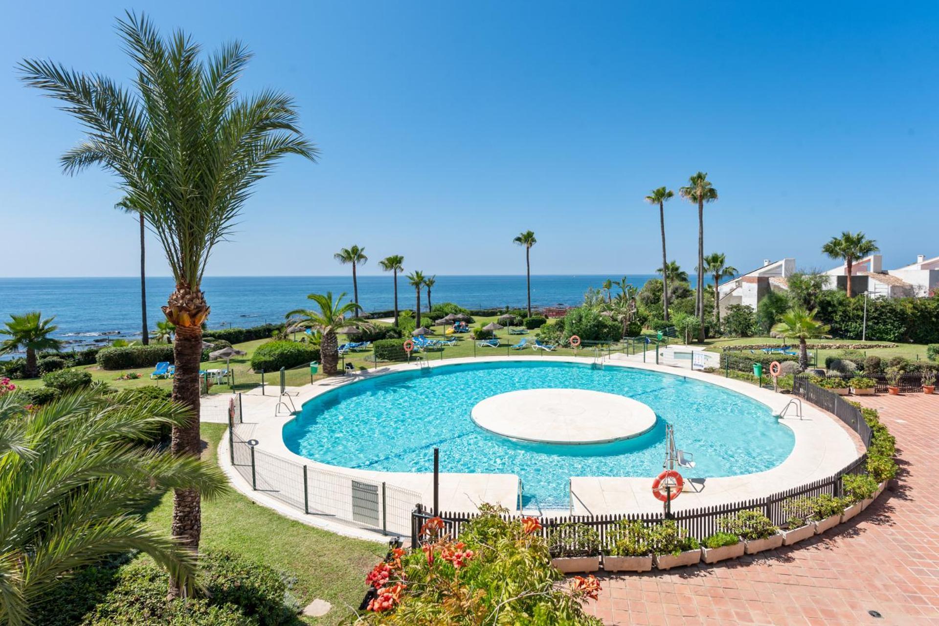 Miraflores Apartments By The Beach Costa Del Sol Sitio de Calahonda المظهر الخارجي الصورة